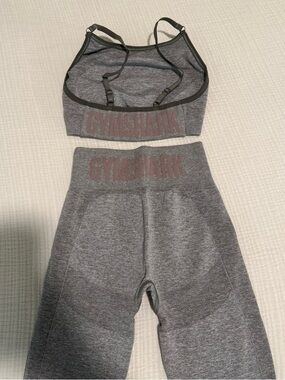 Gymshark Flex High Waisted Legging and Sports Bra in Khaki